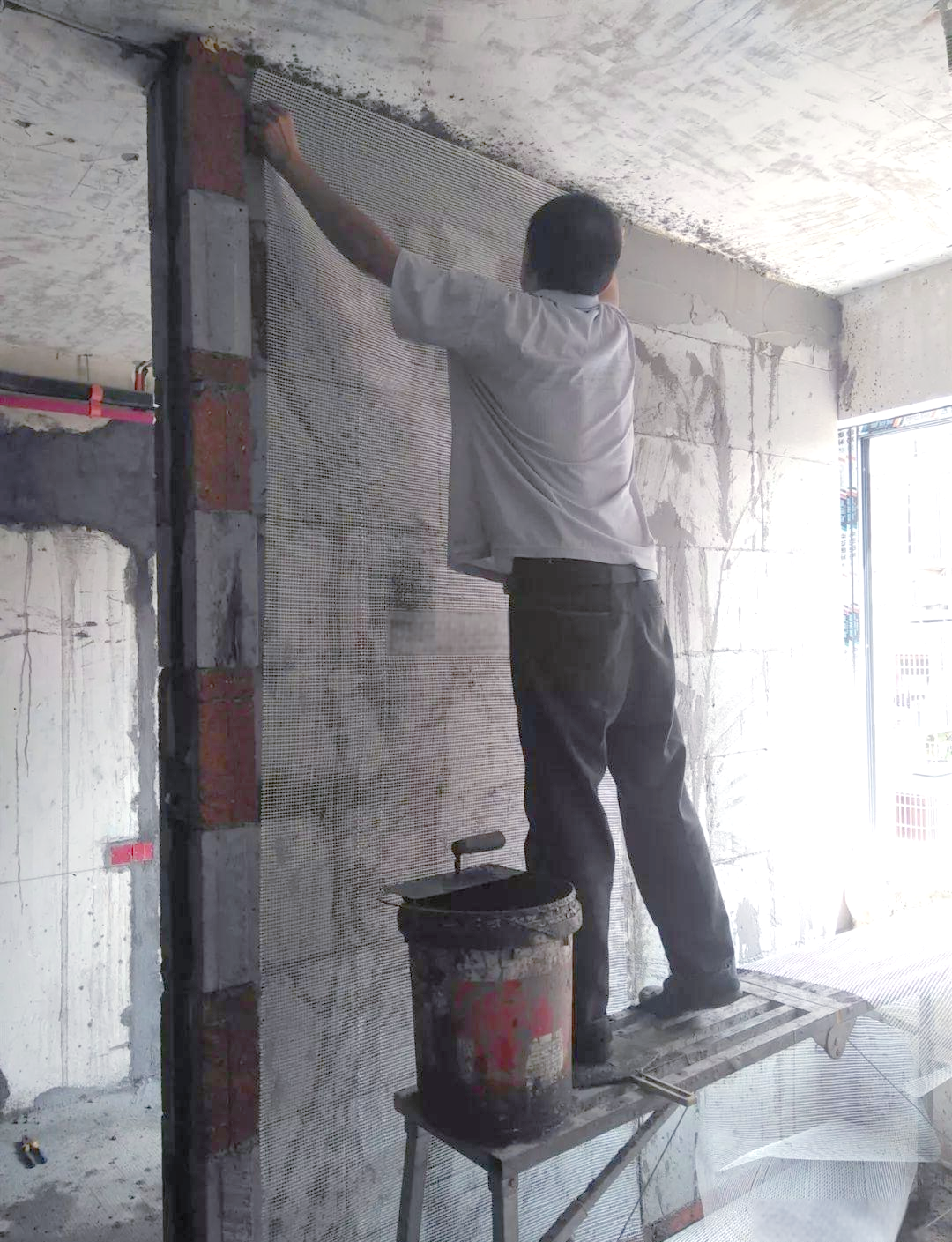泥工施工详解:墙体抹灰的完整流程