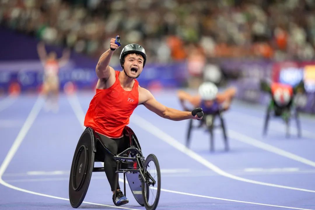 泸州单日添两金:胡洋随队打破世界纪录,陈远东获个人金牌