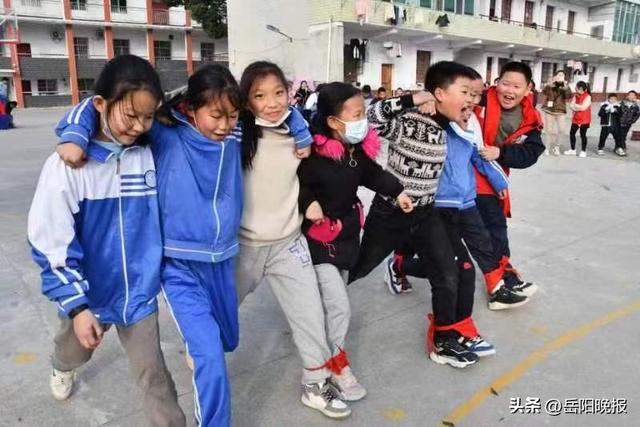 岳阳县月田镇中心小学举办冬季趣味体育运动会