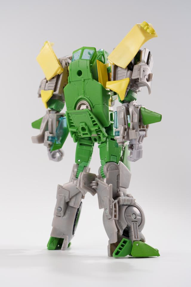 模玩秀:变形金刚官方 tg-21 idw 弹簧