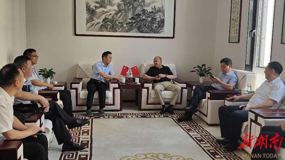 龚红果赴天津市湖南邵阳商会考察调研