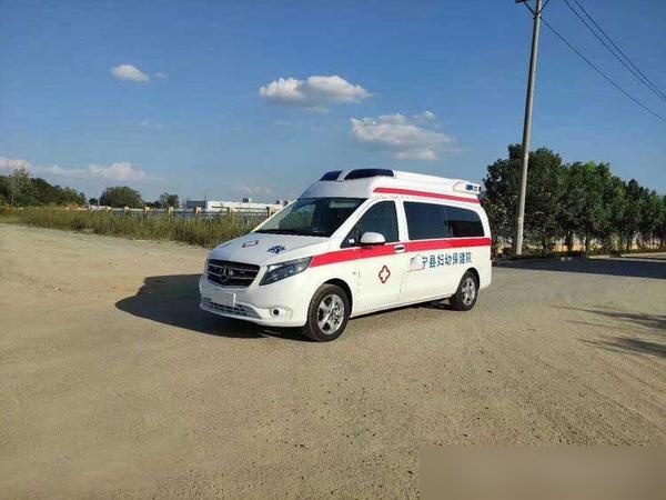 奔驰威霆监护负压型救护车价格表_救护车厂家报价