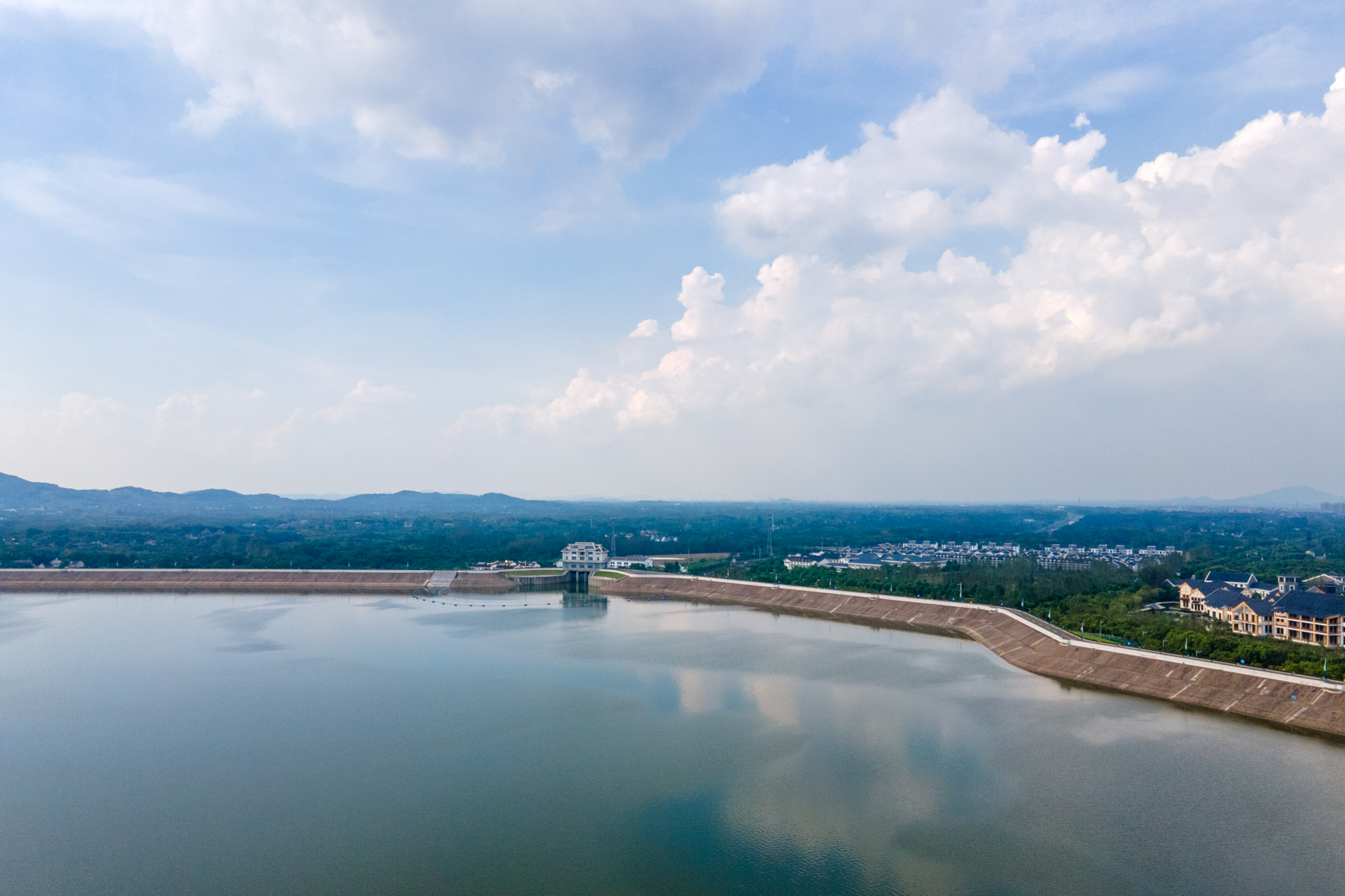 宜兴"被忽略"的山水秘境,前身是一座水库,人少景美还不要门票
