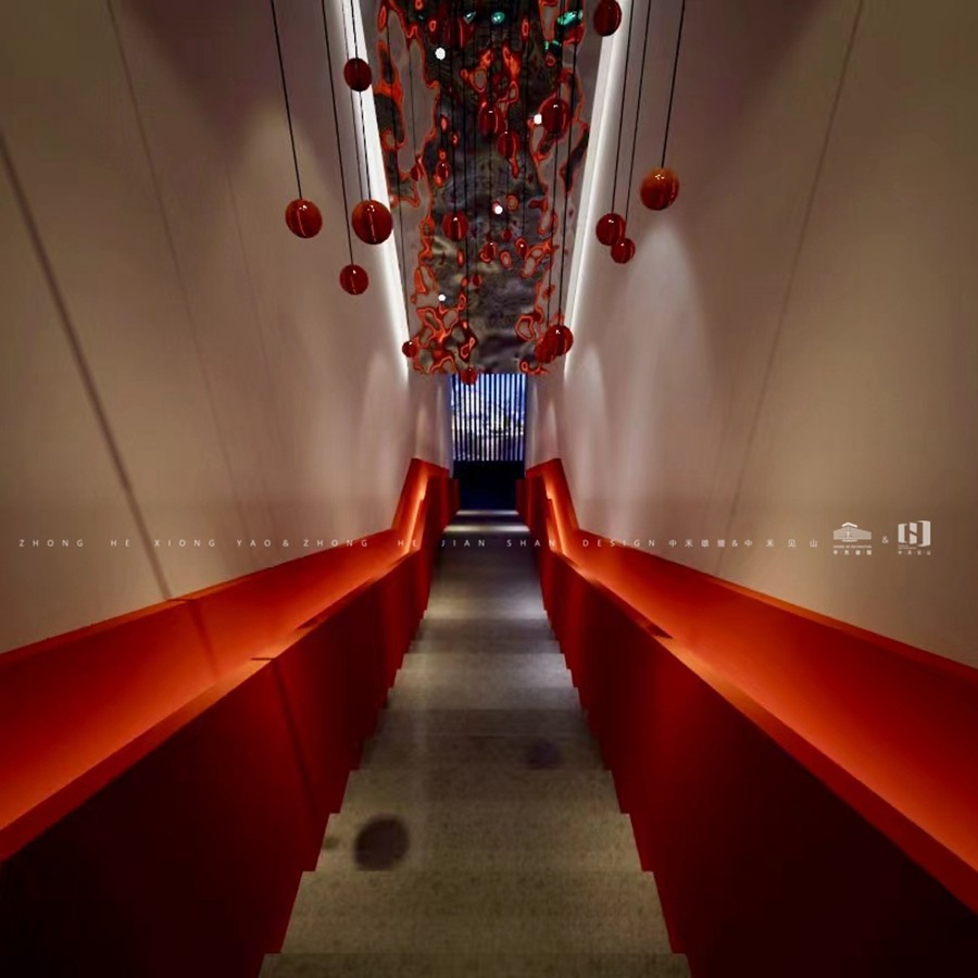 西安龙虾十八香餐饮店装修案例