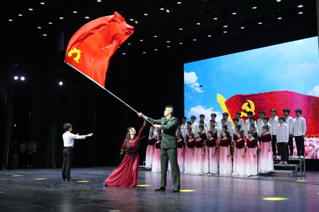 南昌工学院纪念"五四运动"表彰大会 暨"传五四薪火