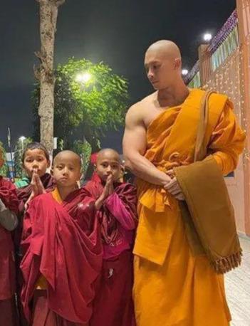 泰国最壮僧人不吃素肌肉爆棚!他是怎么练的?