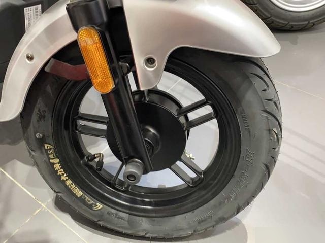 雅迪电动车真空胎,爆胎保修多久?
