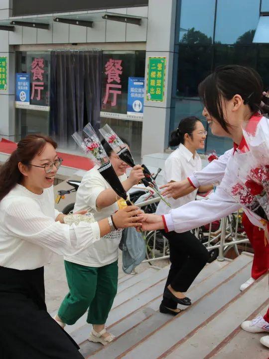 邯郸市建安中学举行2022—2023学年第一学期开学典礼暨教师节表彰大会