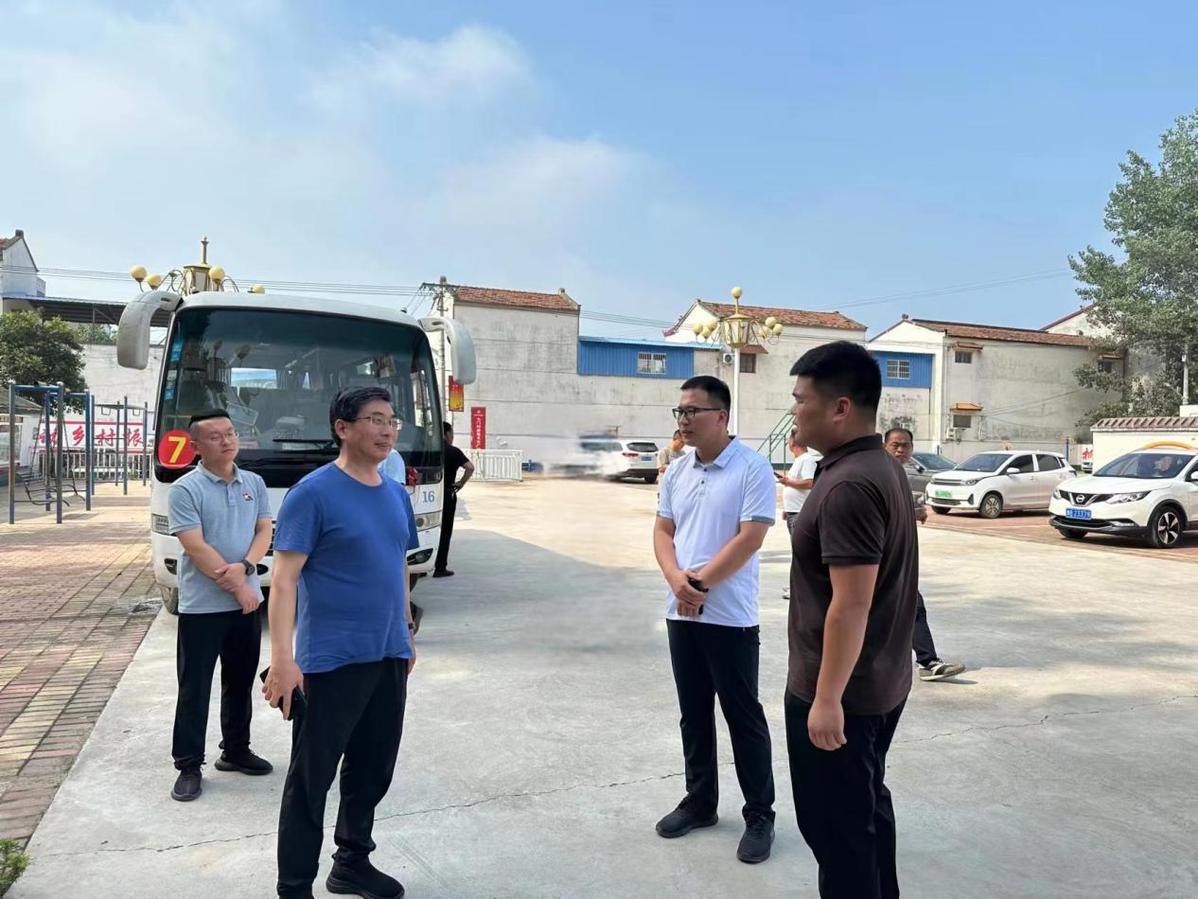 开封通许县孙营乡开展农村人居环境整治暨五星支部创建工作观摩