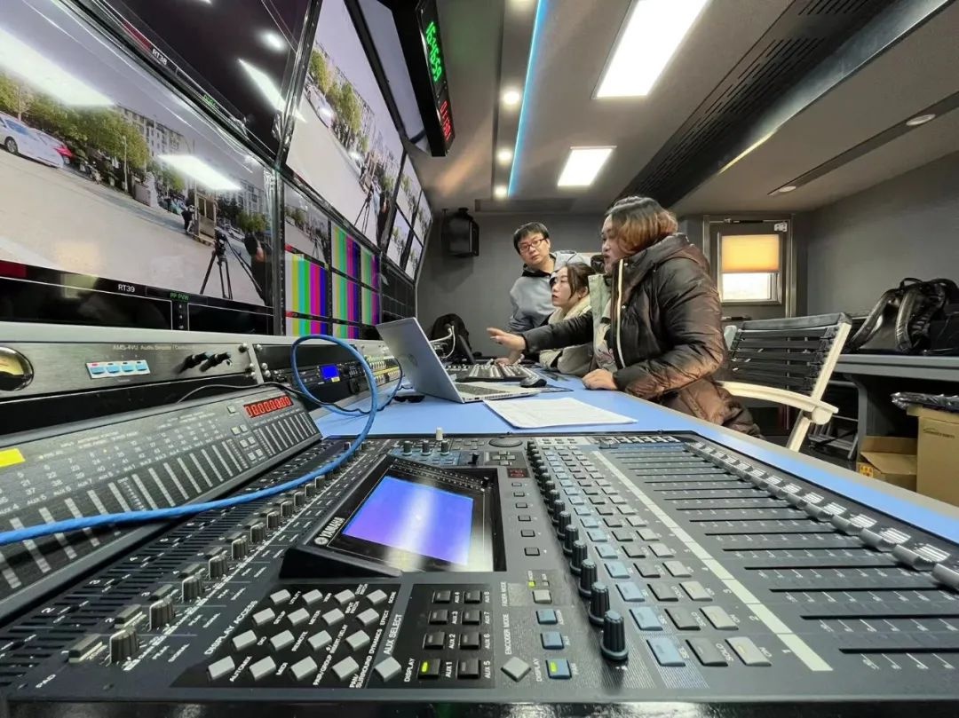 重磅利器!张家界广播电视台8( 2)讯道4k/hd电视转播车来了!