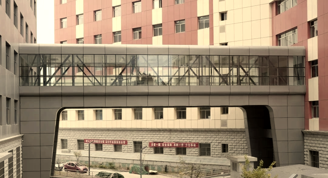 和平医院新启"空中连廊",就医便利再升级