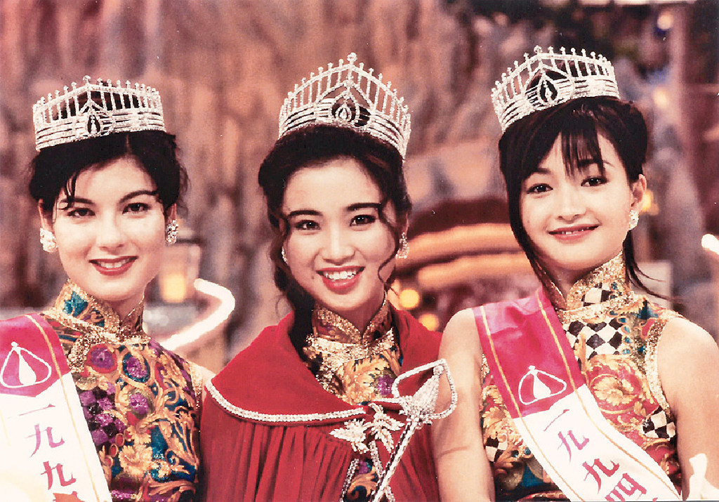 成也美貌,败也美貌,混血港姐的星途,到底是输给了自己