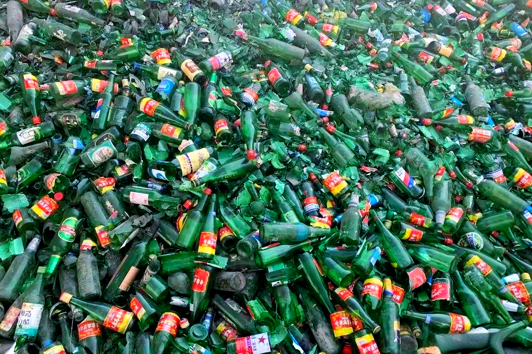 废旧玻璃回收加工生意:利润可观,市场潜力大,投资门槛低