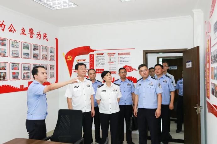 教育整顿进行时|夏存喜到姑苏分局吴门桥派出所开展教育整顿挂钩联系