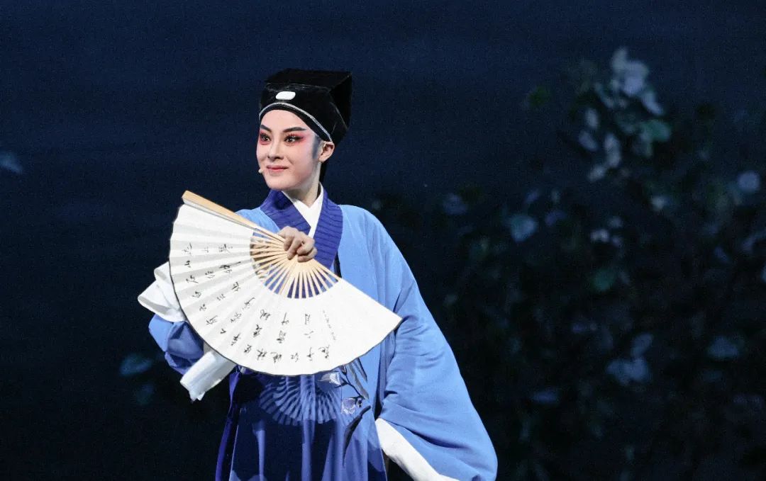 蔡浙飞陈丽君李云霄越剧新第一女团是怎样炼成的