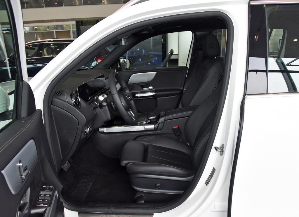 裸车30万提奔驰glb,开了3000公里,车主说了实在话