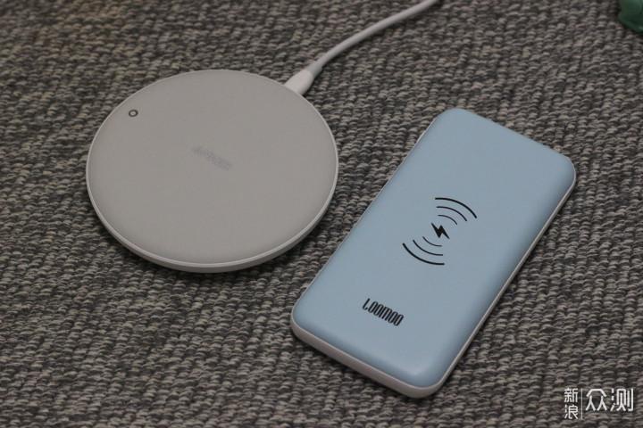 简洁大气,安全精致:anker无线充电器