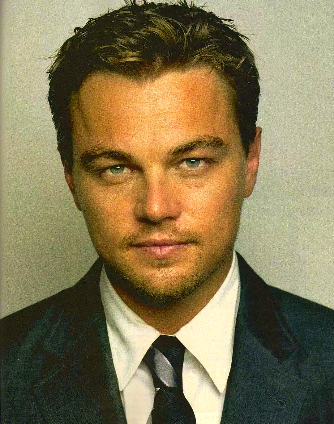 小李子45岁:颜值巅峰时的惊艳瞬间