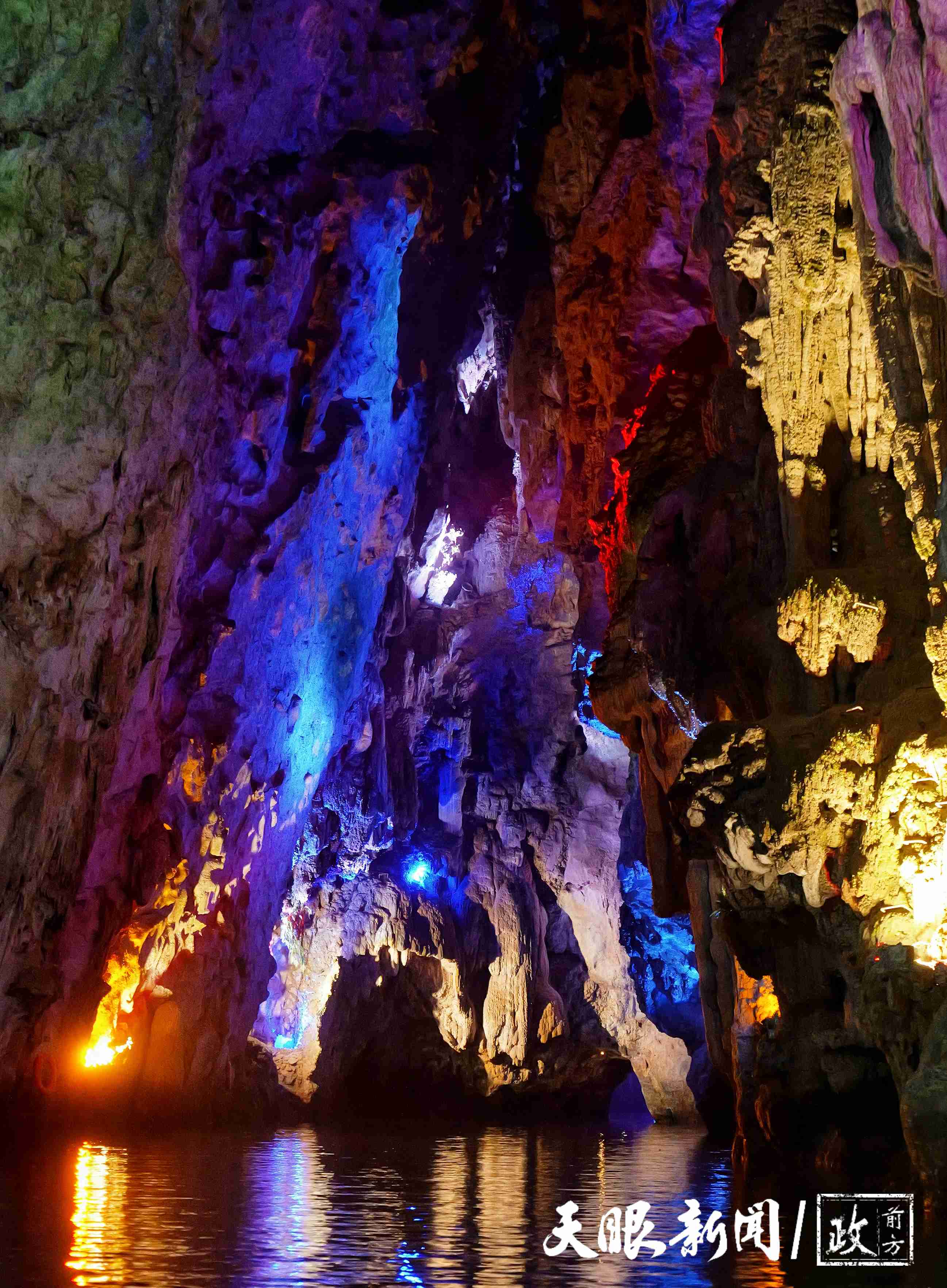 船在山中行,人在洞中走!贵州这个奇特溶洞你去过吗?