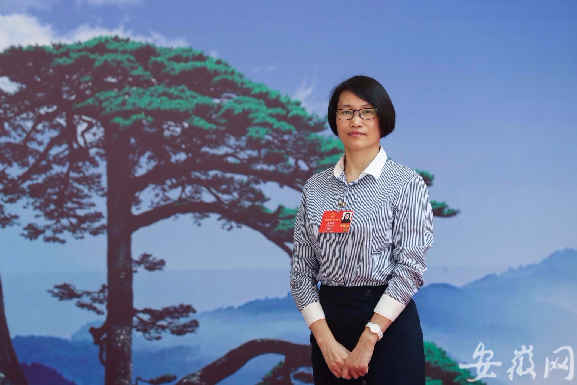 安徽好声音|全国人大代表吴梅芳:中小学生入校应禁带智能机