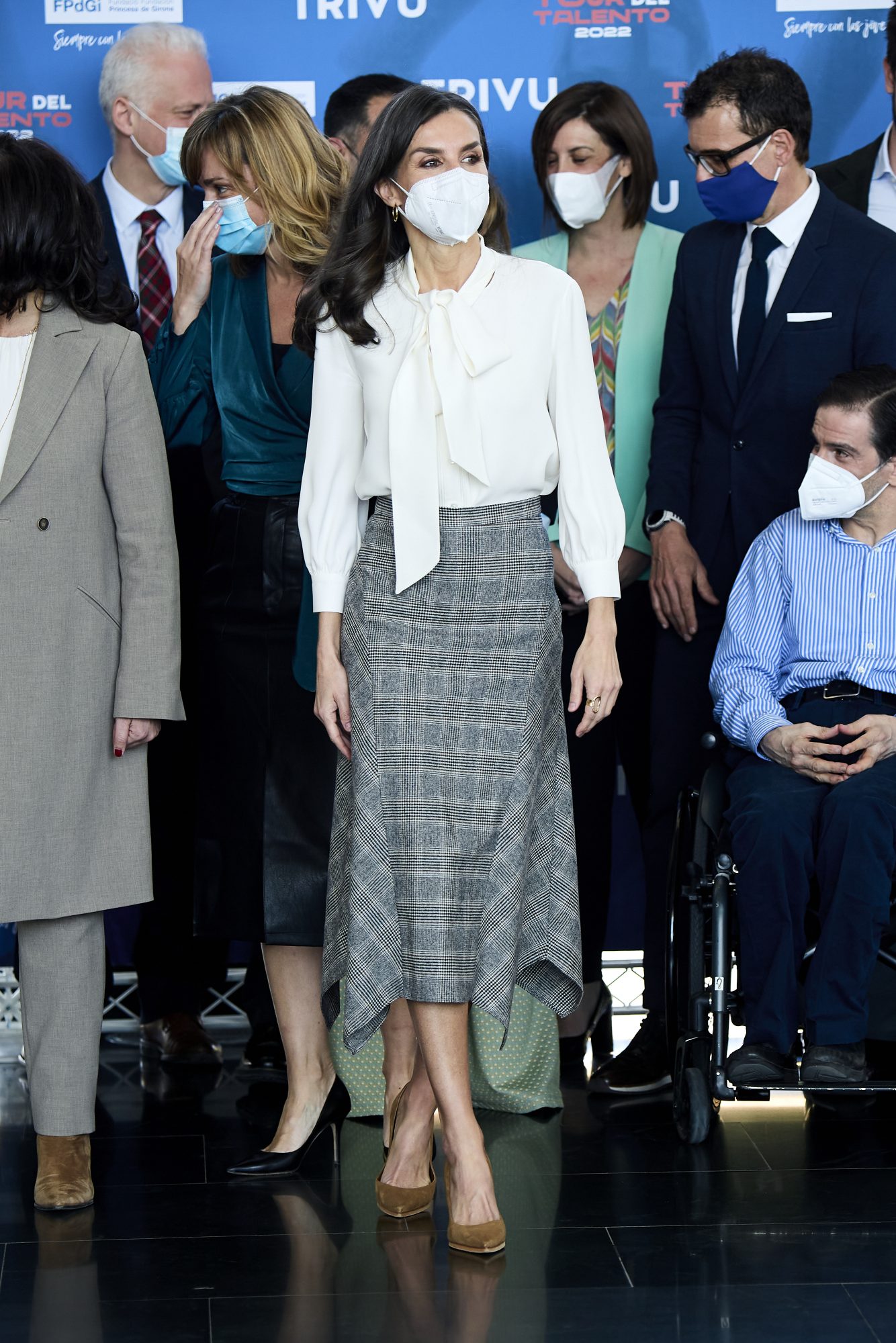 莱后4月穿搭大赏丨没有搭配技巧,没有配色方案,两句话就能说完