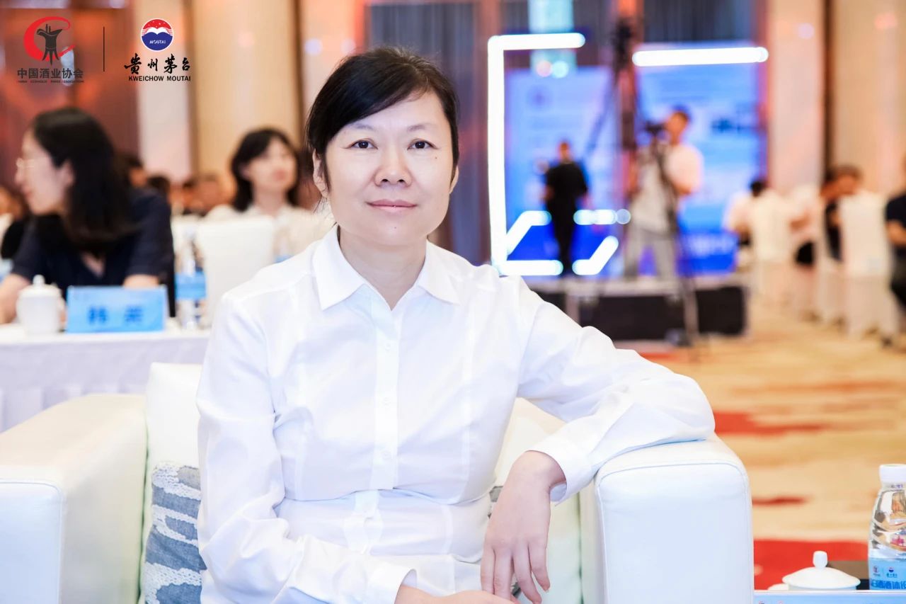 王莉:酒体设计是"重要一环,关键一招"首届"茅台杯"中国白酒酒体设计