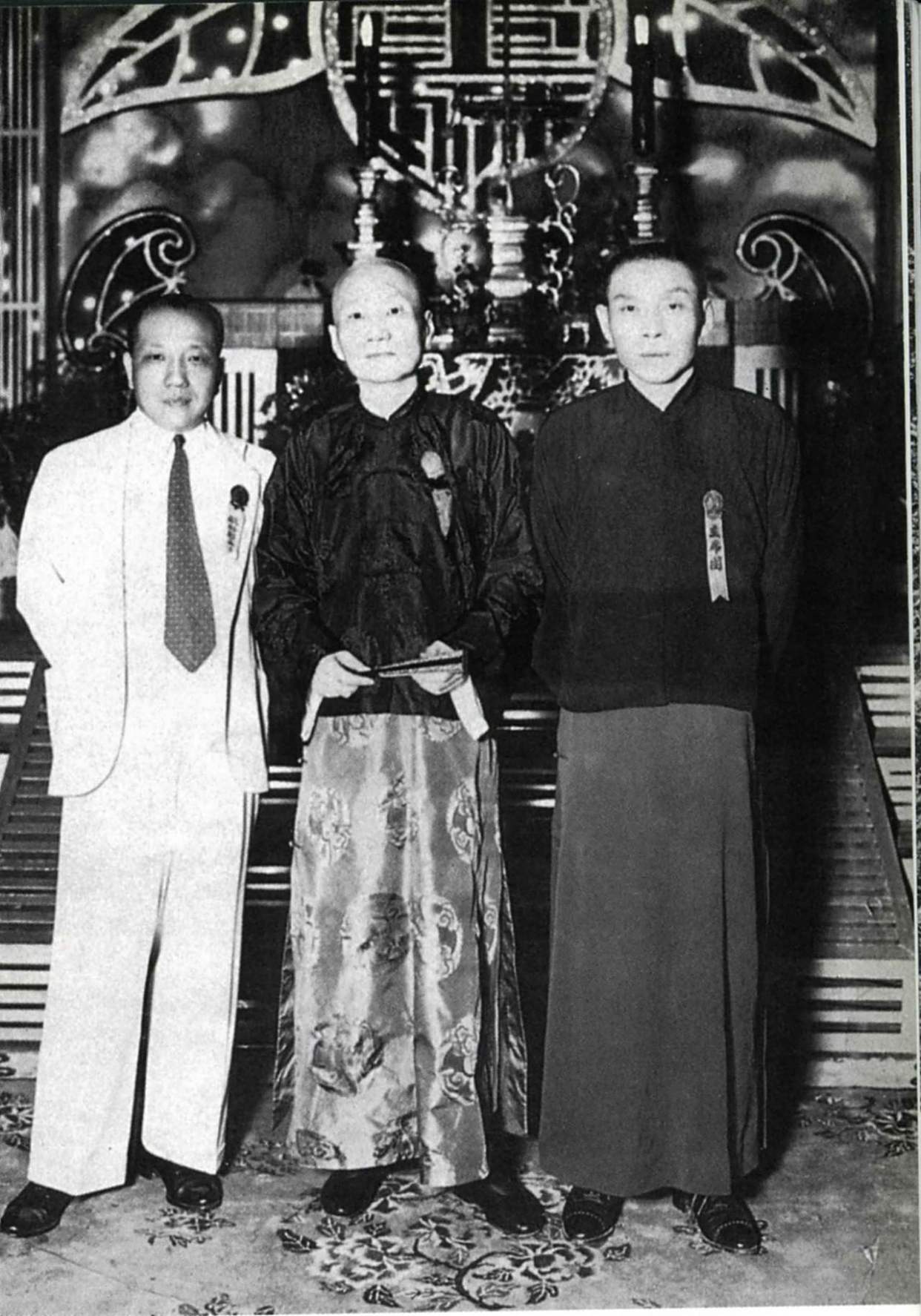 黄金荣晚年有多惨?马路扫大街,太太卷走钱财,死后棺材买不起