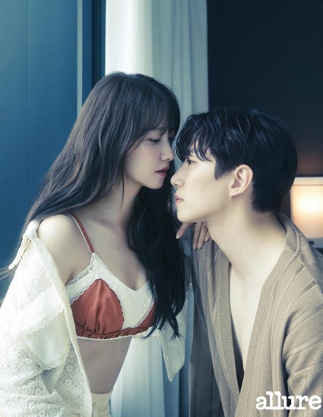 林允儿男友视角泳装照曝光,笑容太甜一脸恋爱模样