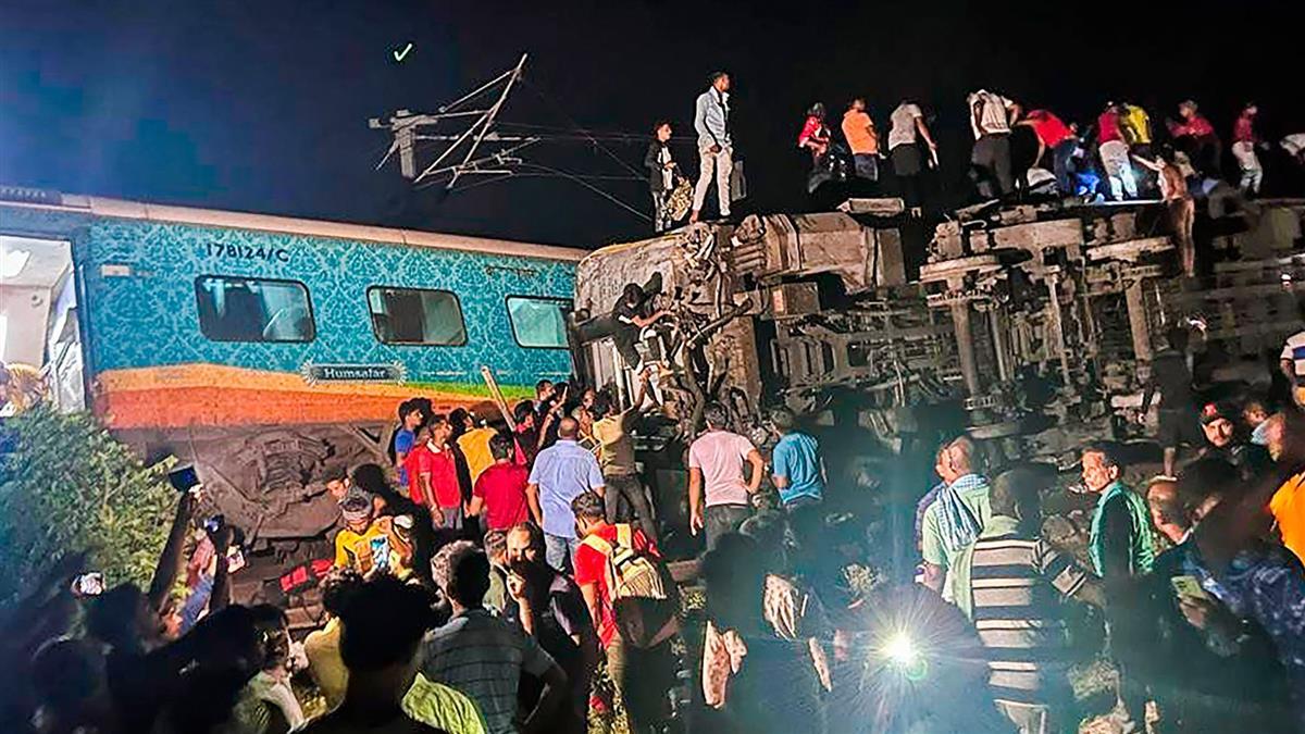 skynews-balasore-india-train-crash_6176519.jpg