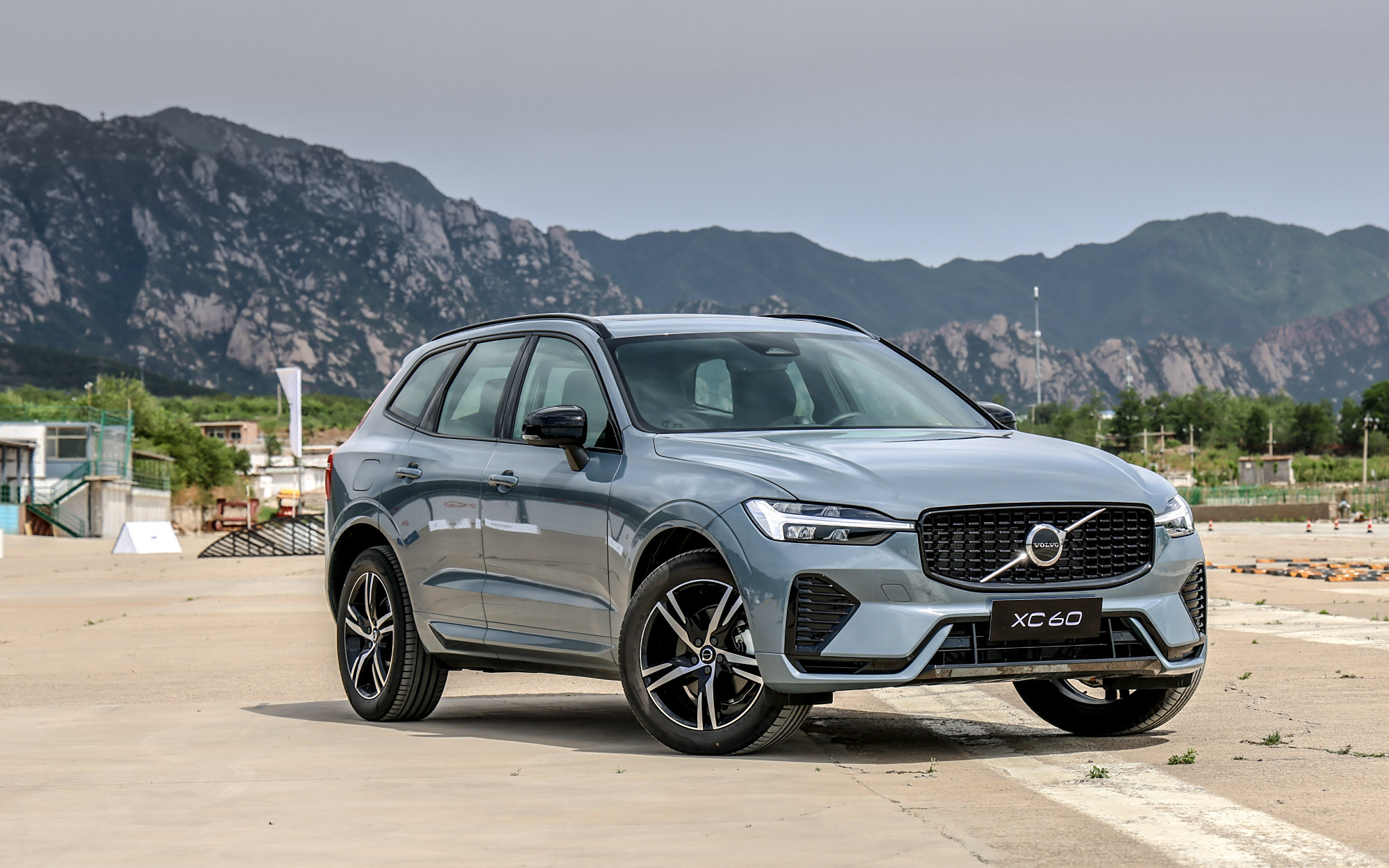 解析 | 2022款沃尔沃xc60正式上市 9款车型/售价37.39-60.39万元