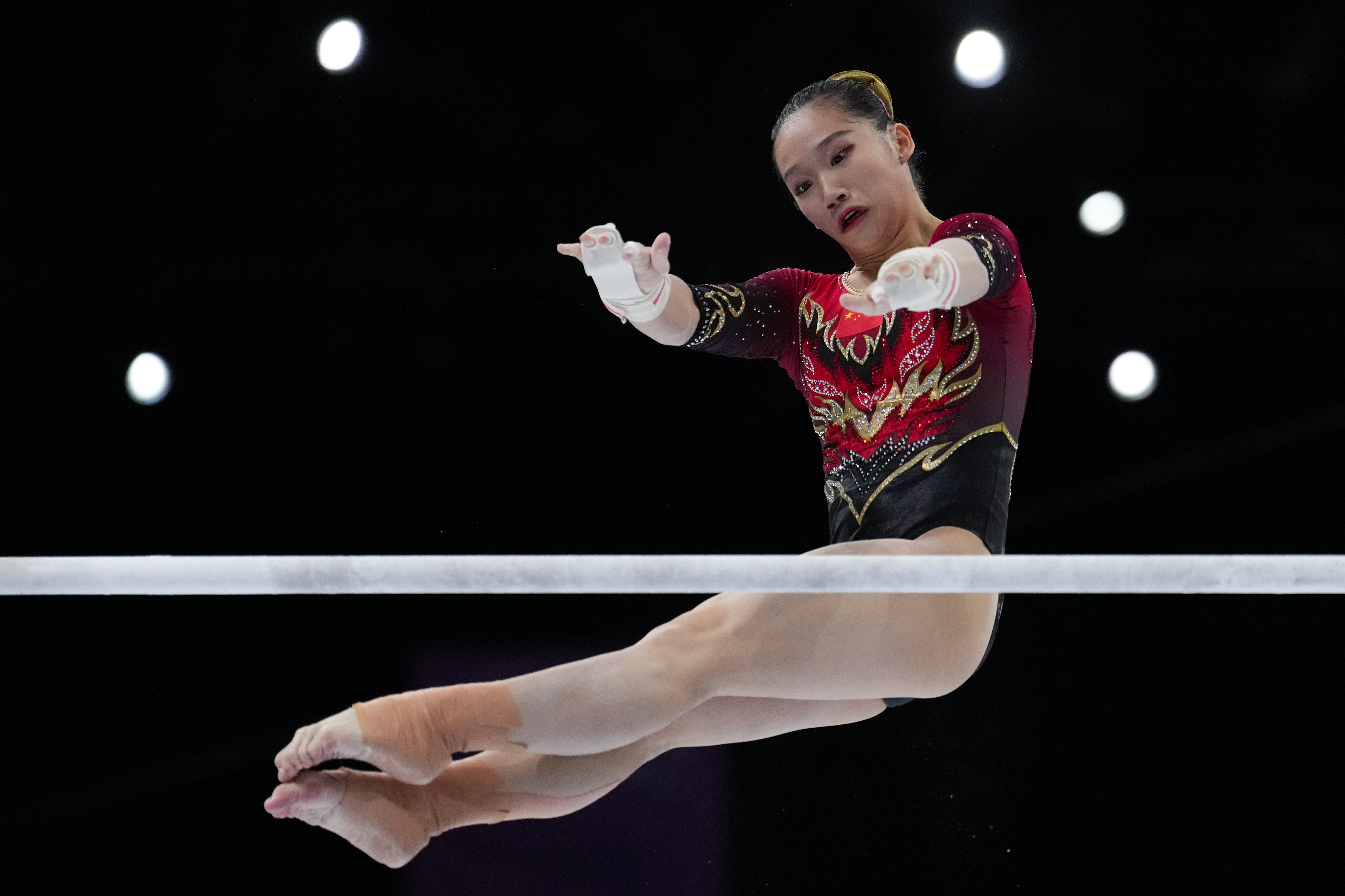 体操——安特卫普世锦赛:中国队获得女子团体第四名(4)