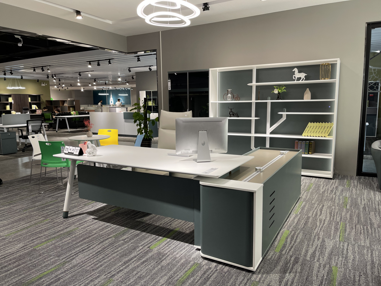 厦门办公家具大班桌大班椅精致奢华