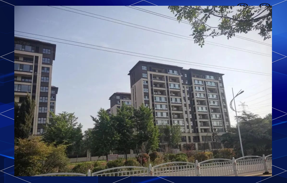 城阳海韵华府小区与开发商的隔音屏争端