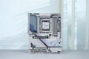 支持DDR5-9000！技嘉X870E AORUS X3D主板图赏