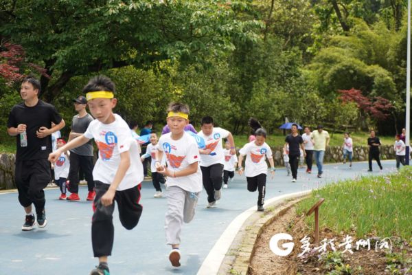 2022"奔跑吧·少年"儿童青少年主题健身活动启动