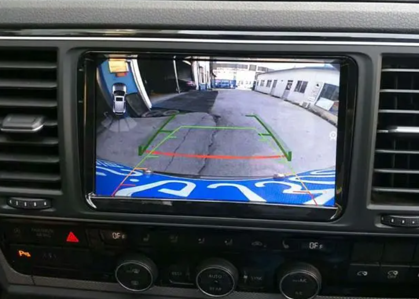 为什么大货车不装倒车影像呢?平时很少倒车,灰尘容易覆盖镜头