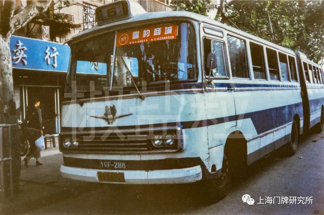 上海无轨电车老照片图片
