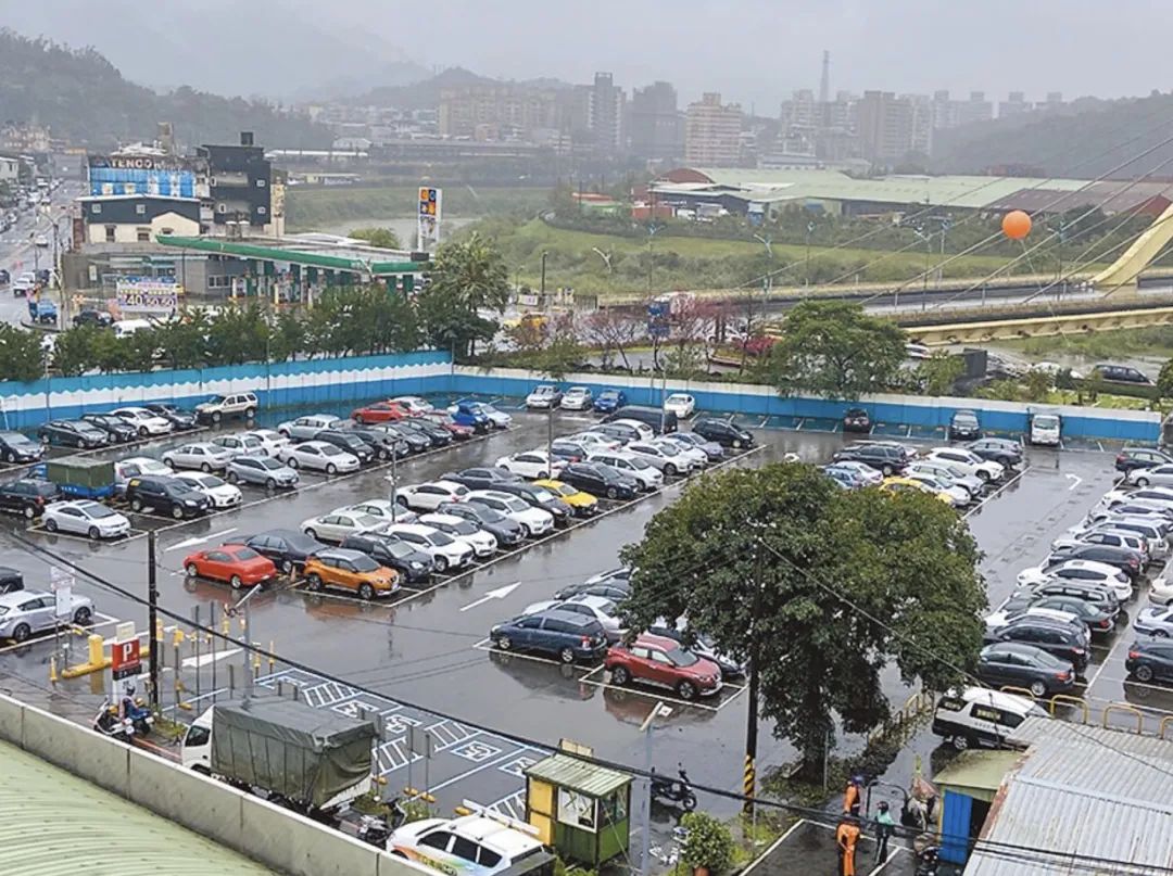 一条基隆捷运的两副民进党嘴脸