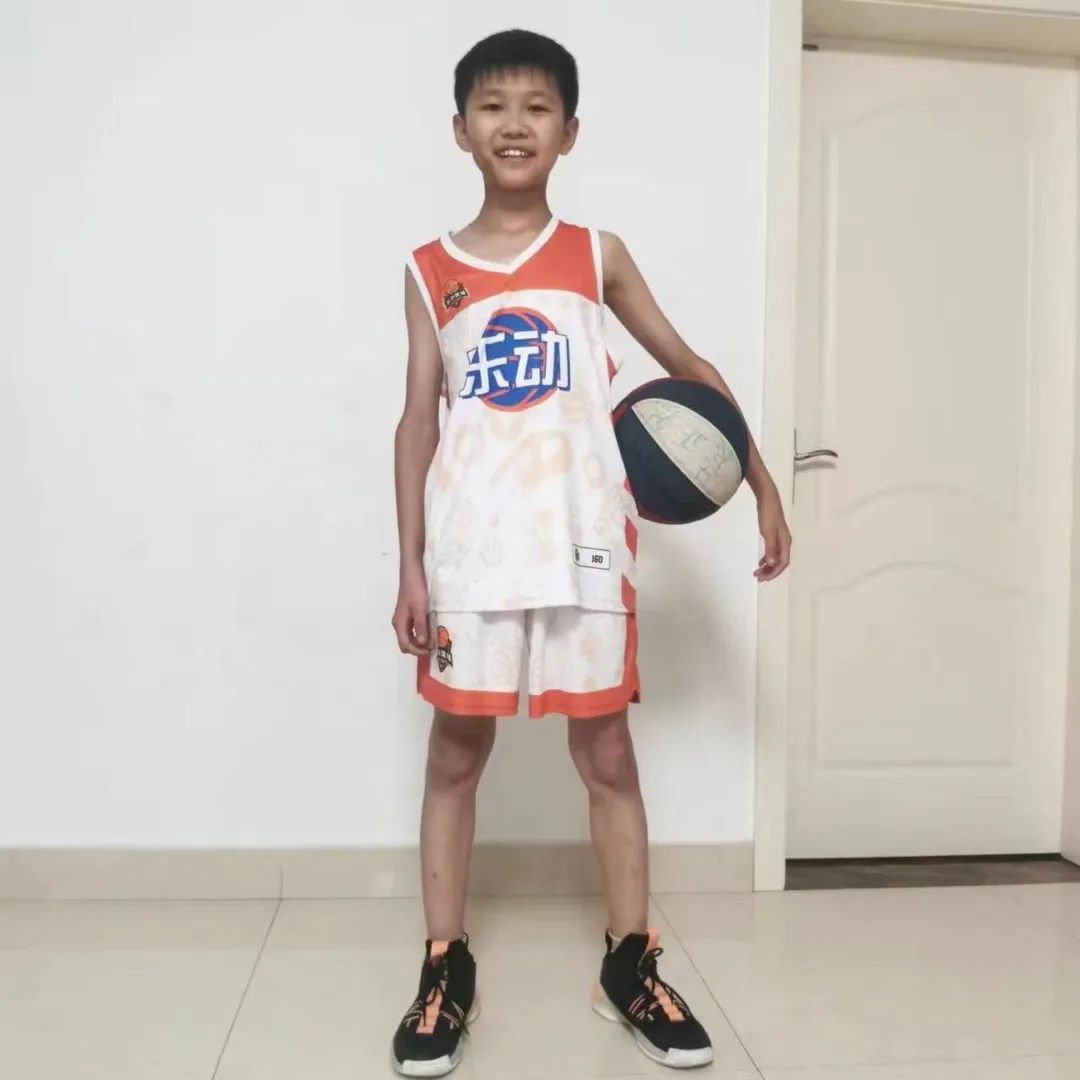 信阳市第一实验小学最美教师杨丹