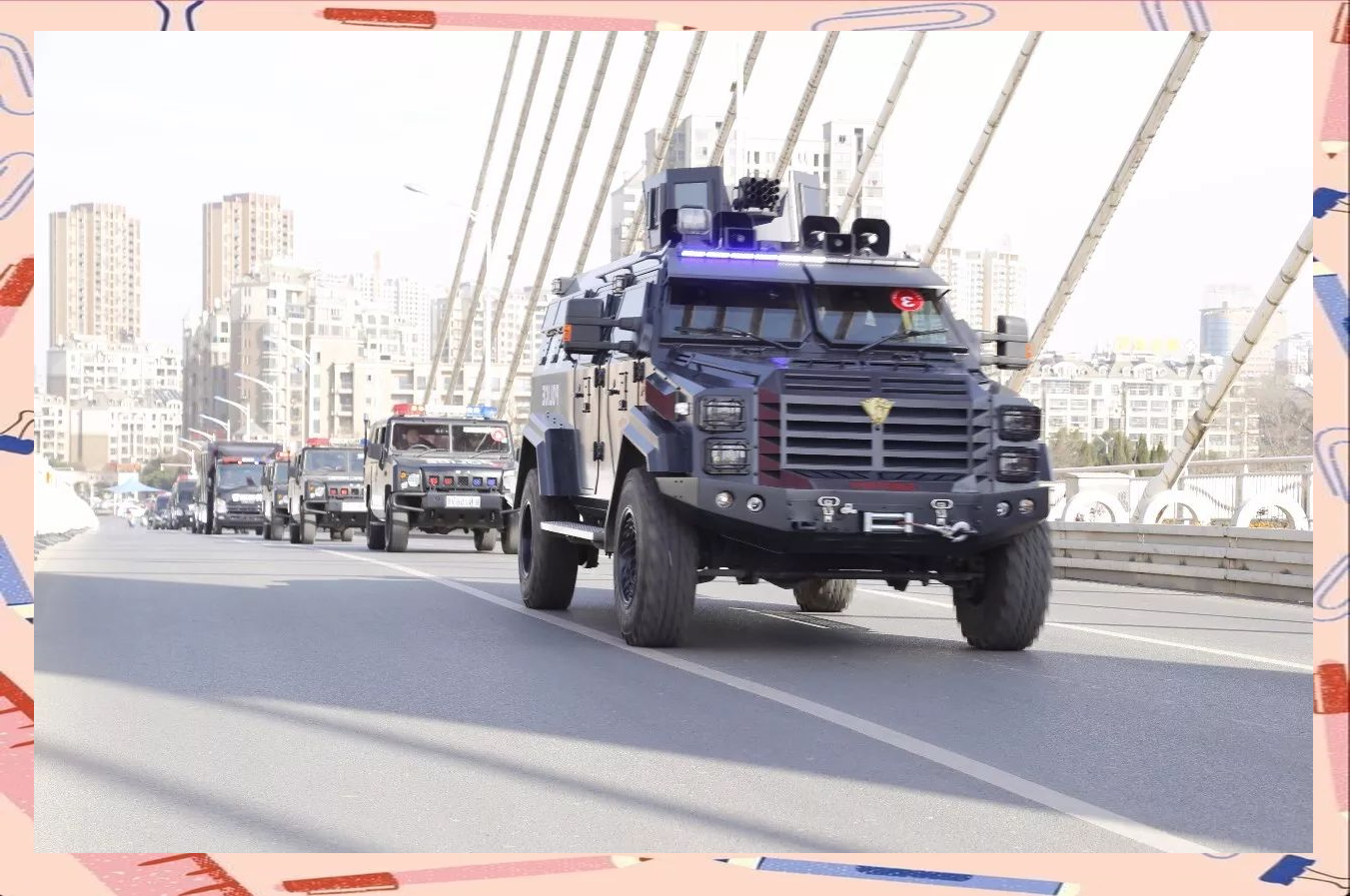 六安特警新装备:剑齿虎装甲车与反恐特警装备车