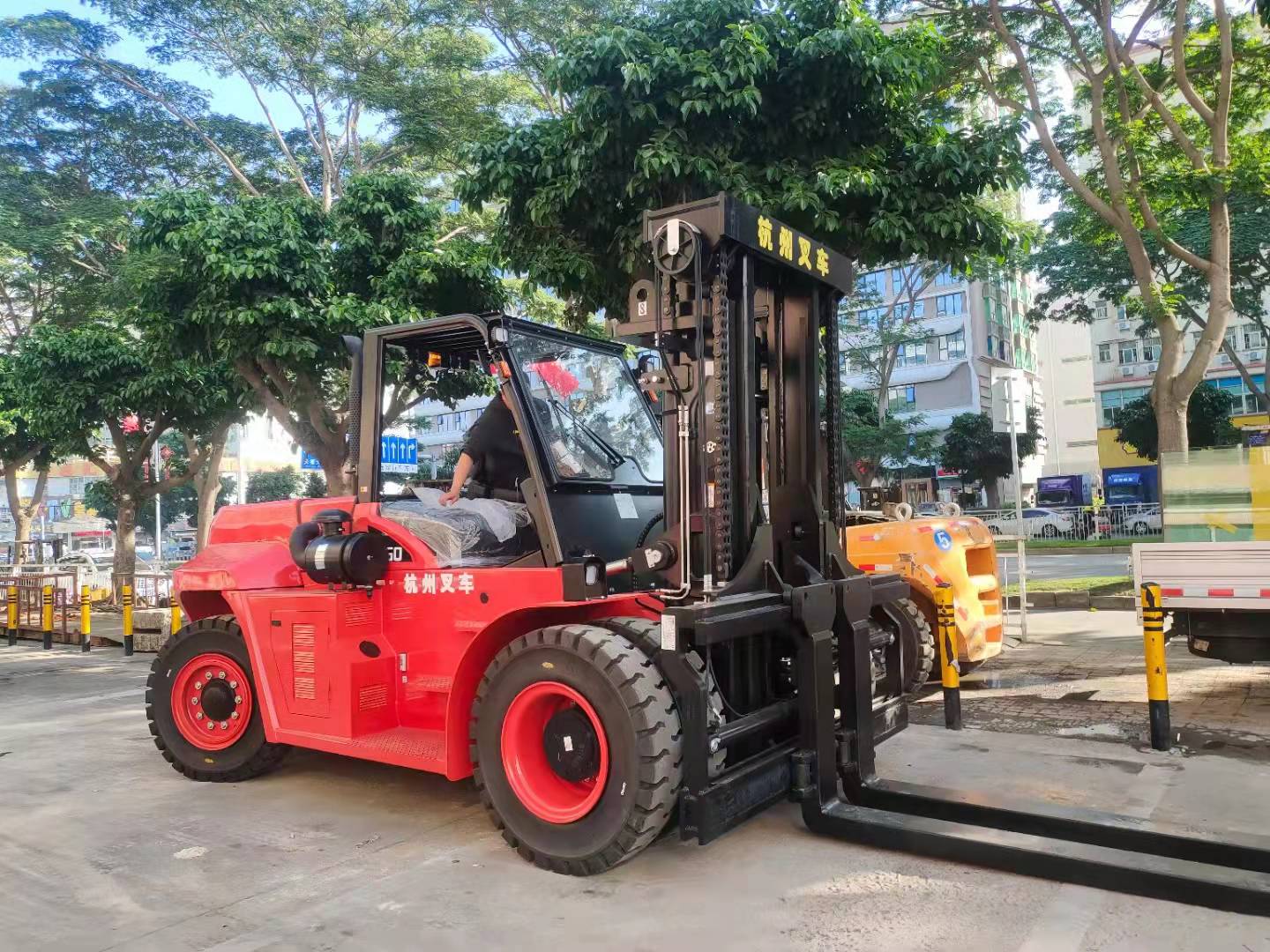 深圳专业起重吊装,叉车吊车出租万乐公司