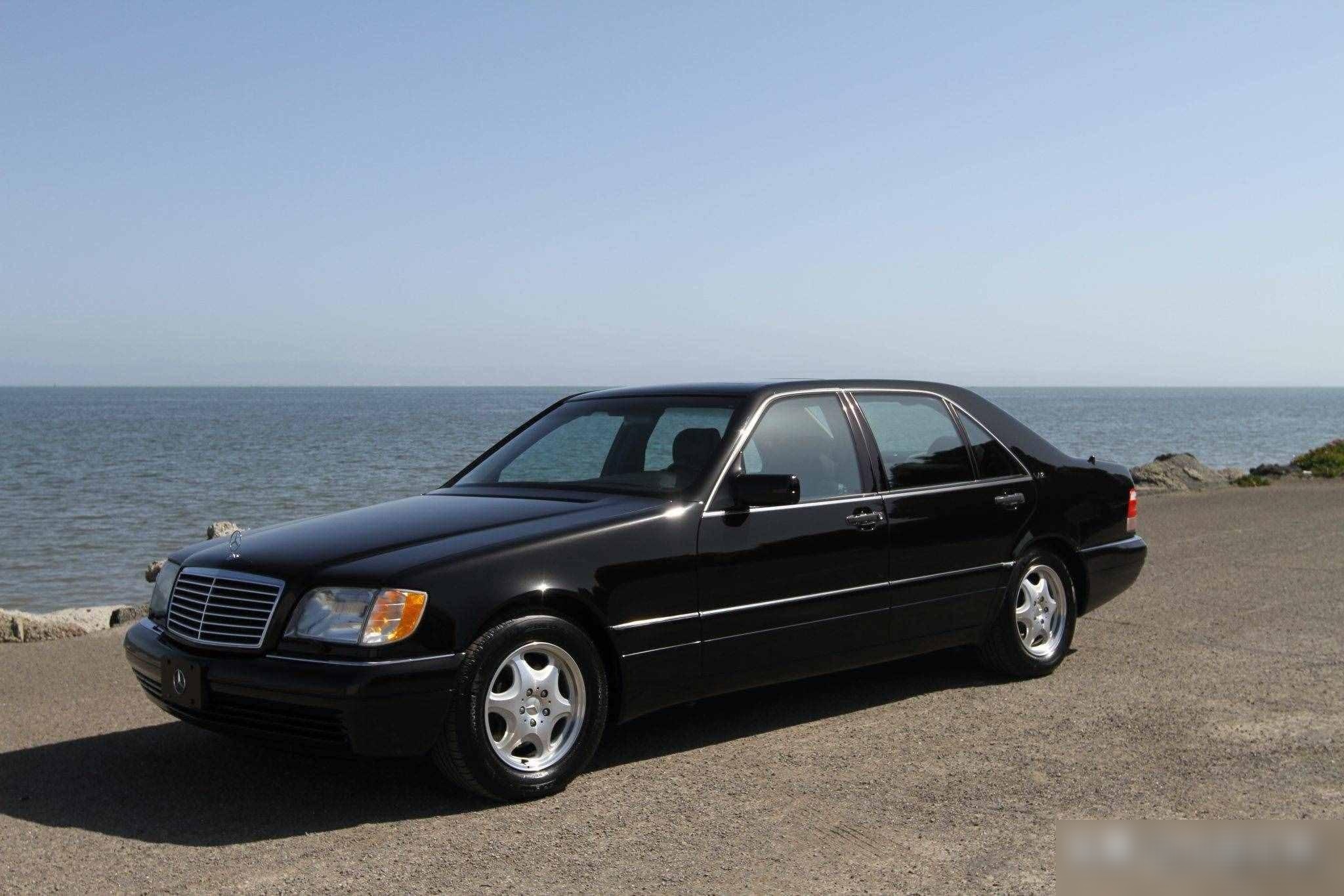 每日经典车回顾:"虎头奔",w140奔驰s级,大佬座驾的代表