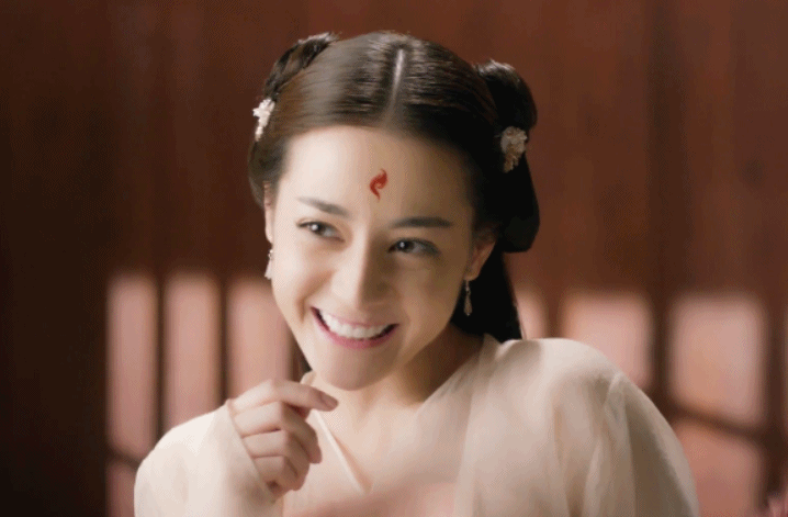 被嘲古装造型硬朗,迪丽热巴高情商回应获赞,这波属实圈粉!