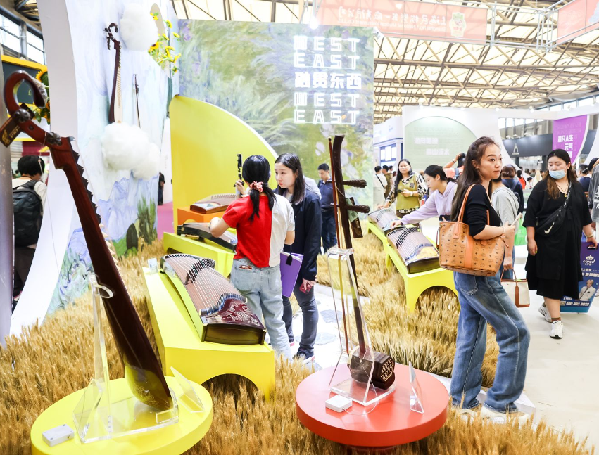 上海国际乐器展开幕,大美敦煌点亮民族乐器