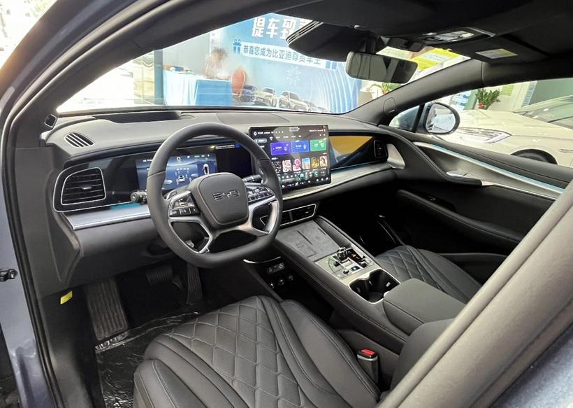 比亚迪海狮07ev到店,颜值不输宋l,搭高阶智驾