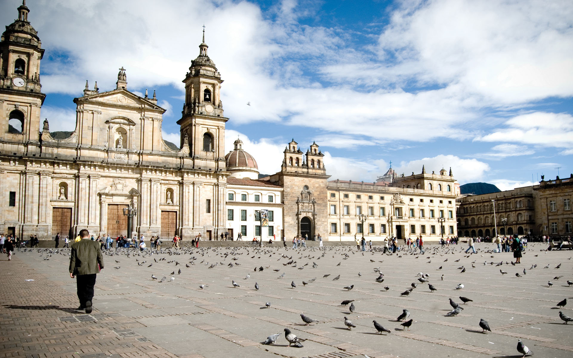 哥伦比亚属于哪个洲?