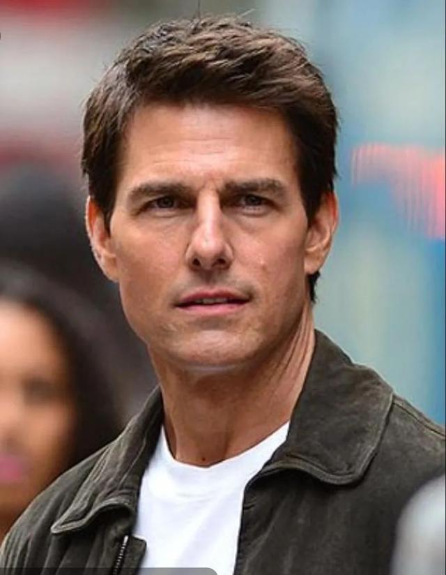 让阿汤哥和妮可基德曼跌落颜值神坛的,不是变老,是"打针"