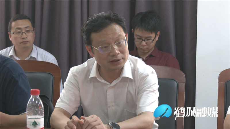 向秀亮带队与湖南医药学院对接侗医药研究发展工作