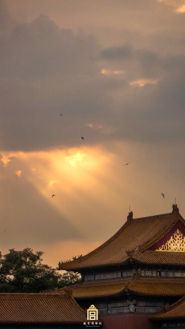 故宫夏日祥云出片了