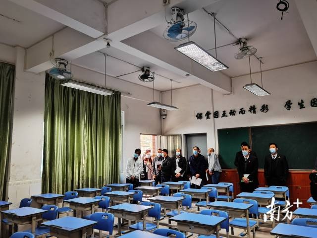 勒流中心小学图片